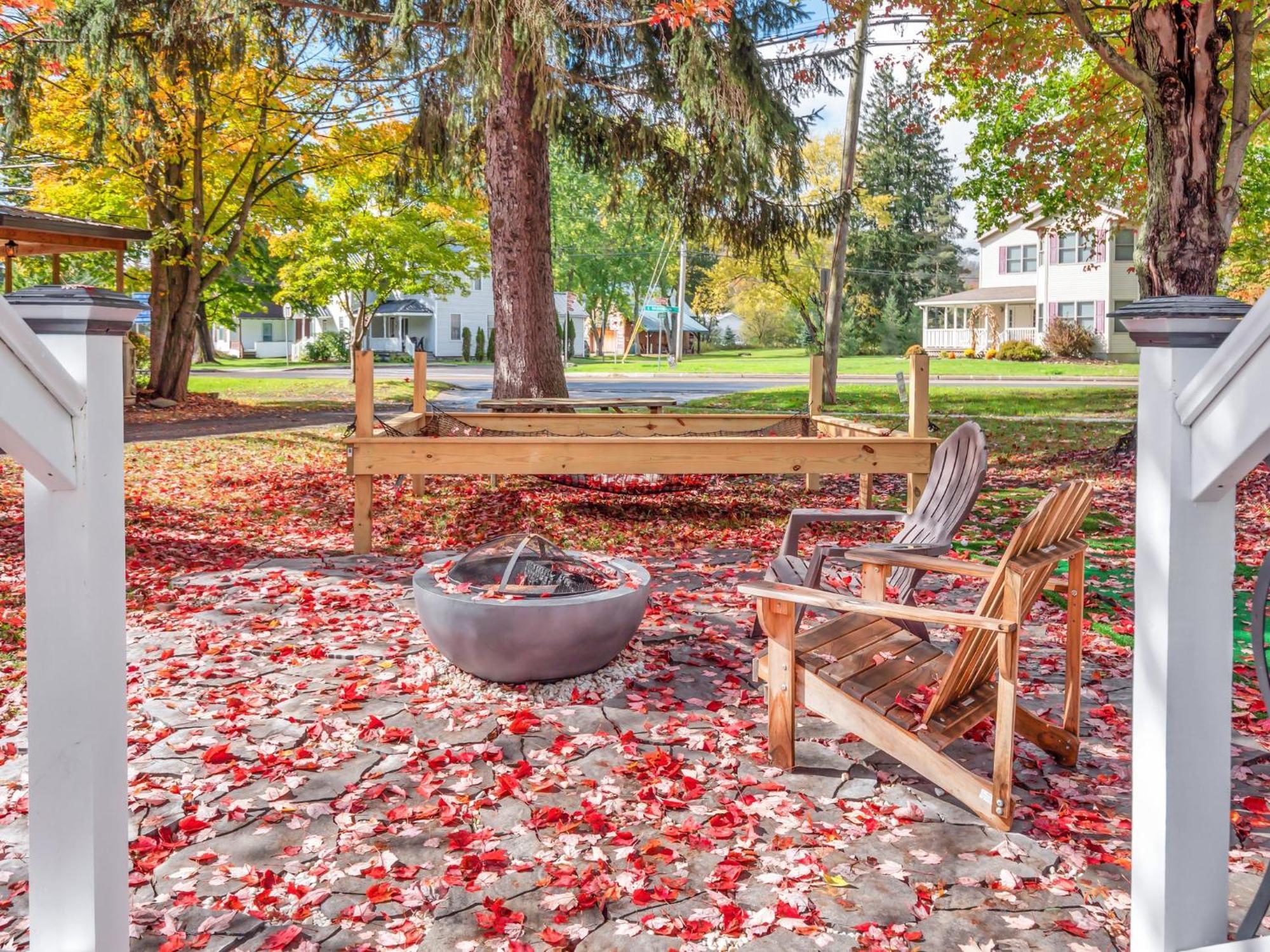 The Kelly House - 4 Bedroom Historic Lodge - Downtown Ellicottville Buitenkant foto