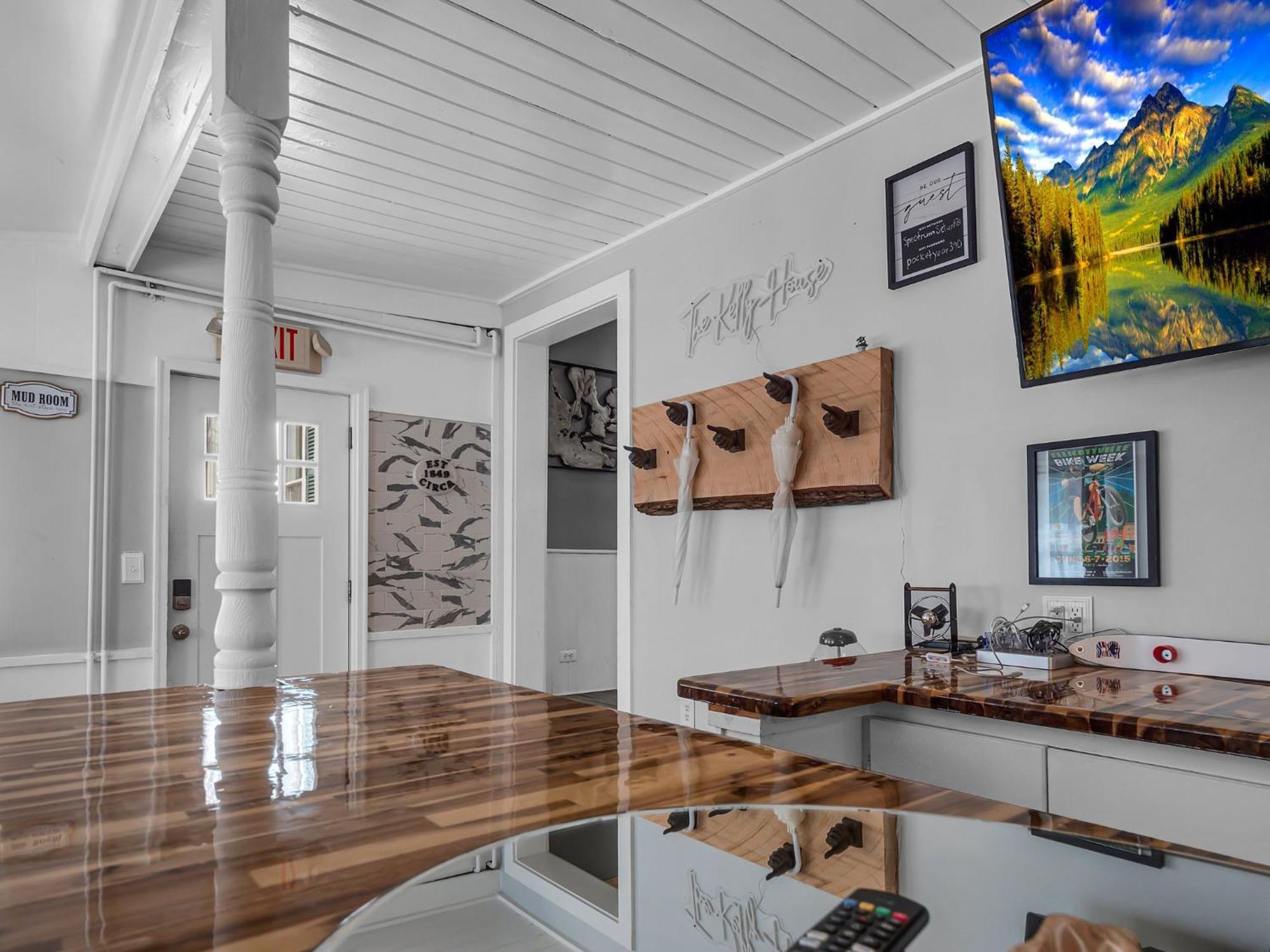 The Kelly House - 4 Bedroom Historic Lodge - Downtown Ellicottville Buitenkant foto